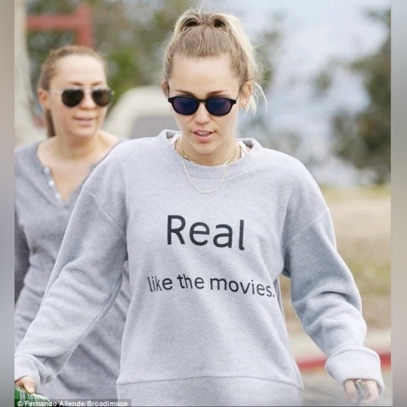 NWT Daydream Nation“Real Like The Movies” Raincloud Grey Oversized Sweatshirt - Picture 5 of 12